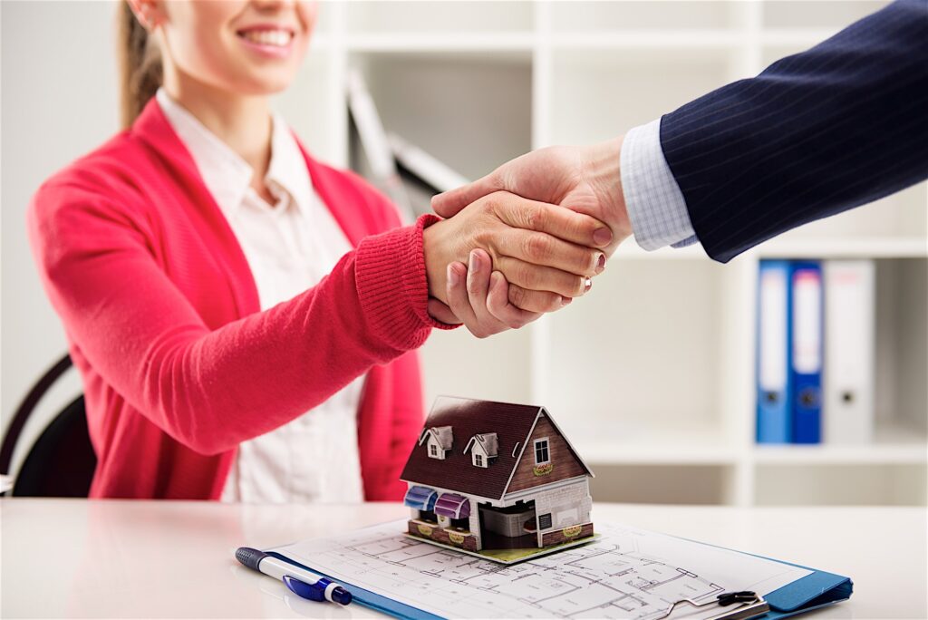 Dangers in choosing a buyers agent in Queensland online